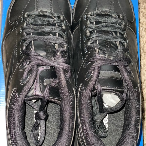 Men Reebox seel toe - Picture 3 of 4